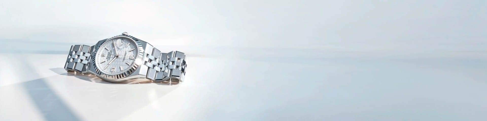 rolex land dweller m127334 0001 rvb 1920x480